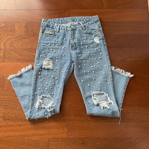 Romwe Pearl Beading Destroyed Jeans